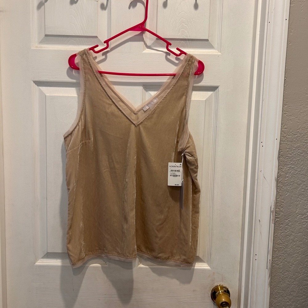 NWT Chelsea28 Nordstrom Velvet Tank Top V Neck Sleeveless Neutral Blouse Size L